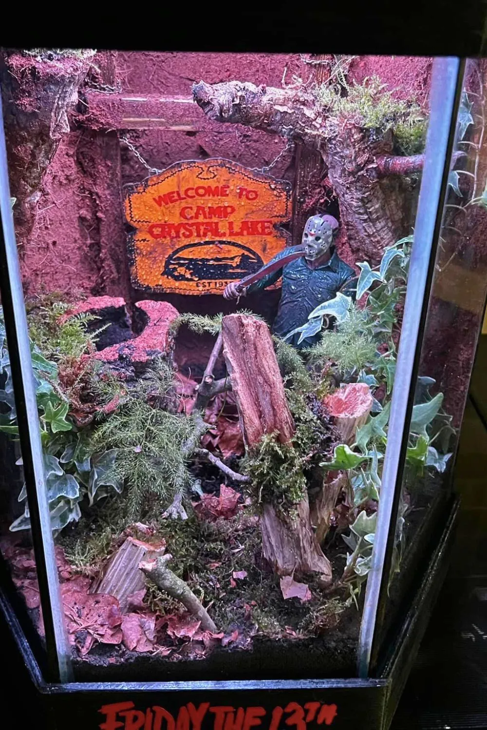 18694 tarantula water dish